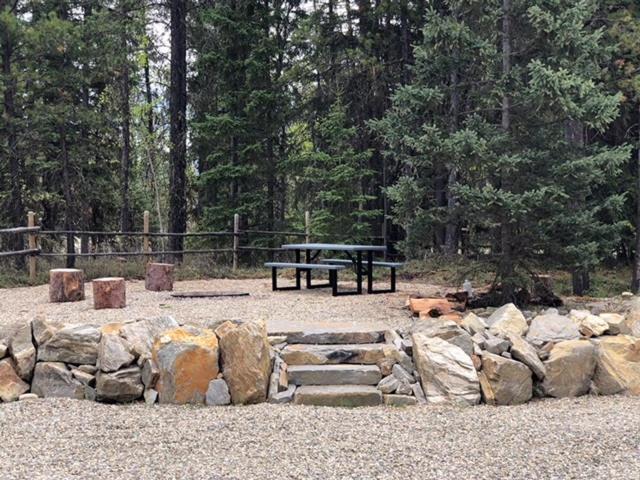 Wolf Den Vila Valemount Exterior foto